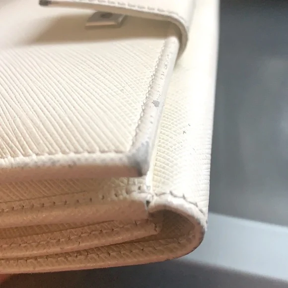 Salvatore Ferragamo Cream Leather Small Wallet with Silver Hardware - Picture 7 of 8